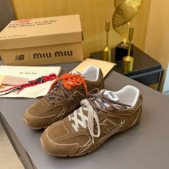 Miu Miu Shoes - Miu Miu x New Balance 530 SL Sneakers